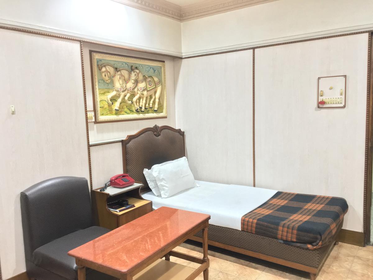 Nalanda Hotel Jamshedpur Exterior photo